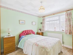 Bedroom- click for photo gallery